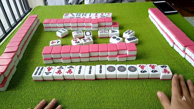 实战麻将100例_成麻换三张实战技巧_麻将实战换三张怎么换
