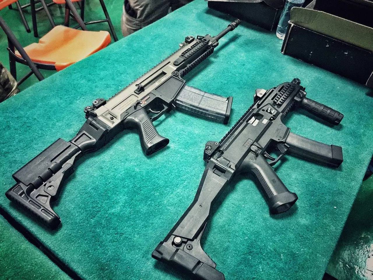 彩虹6号ash用什么枪好-Ash枪械之争:R4-C vs G36C,近身火力还是远程精准?