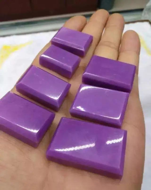 诅咒之地翡翠宝箱_诅咒之地翡翠宝箱能开出什么_诅咒宝箱翡翠能开出地狱钥匙吗