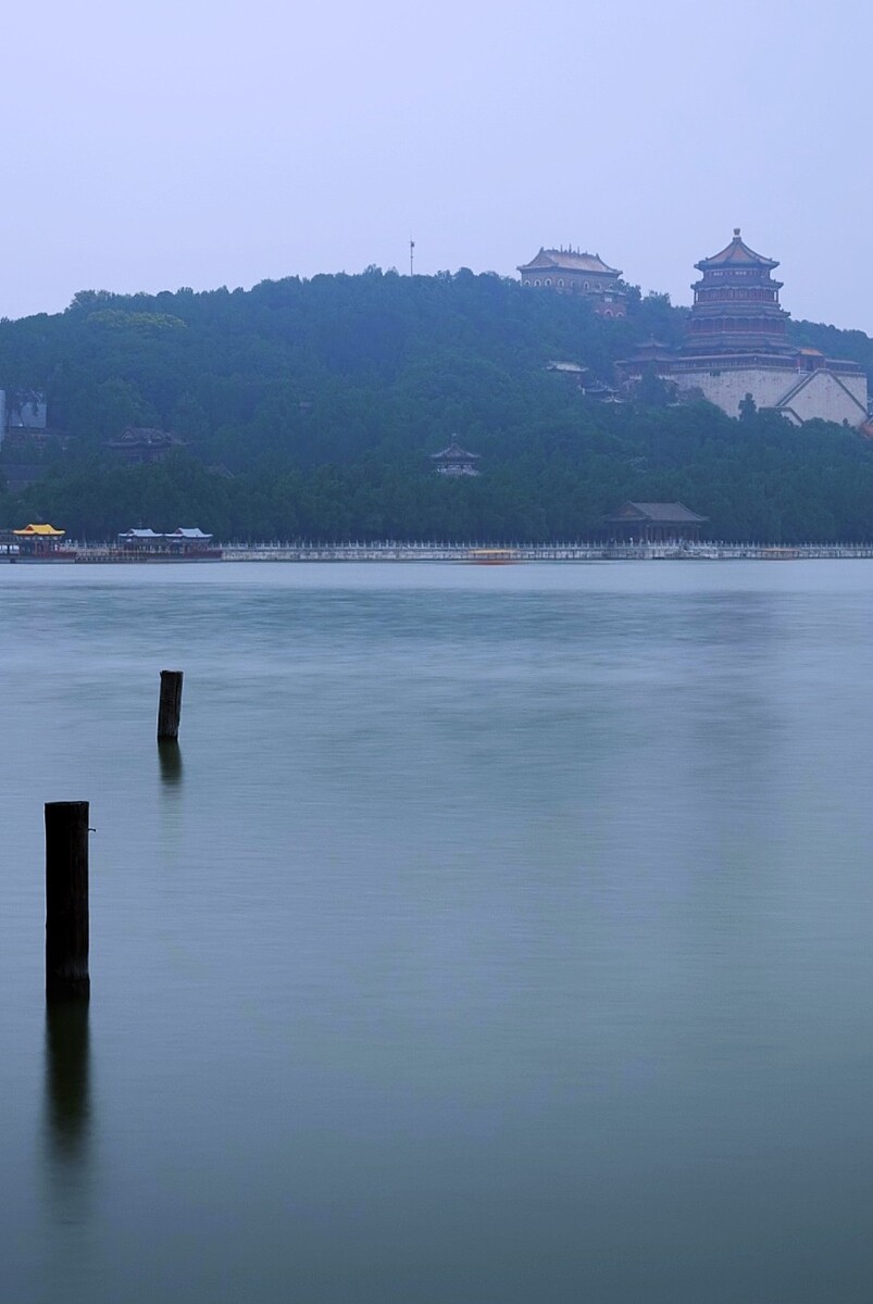 初冬雨后钓鱼_冬天是雨前钓鱼好还是雨后钓鱼好_冬天雨后钓鱼钓深还是钓浅