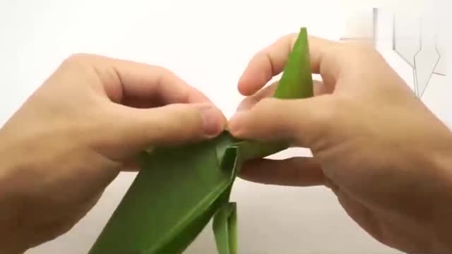 折纸爆裂霸王龙_用折纸折霸王龙怎么折_简单到爆的霸王龙折纸