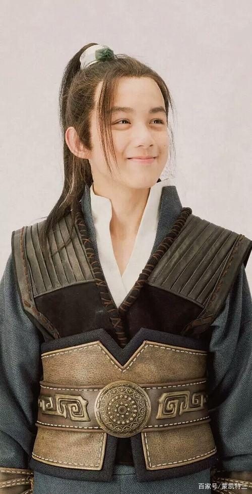 饥饿游戏黑人小女孩_饥饿游戏2燃烧的女孩_饥饿游戏1里女主和那个黑人小女孩的暗语是什么